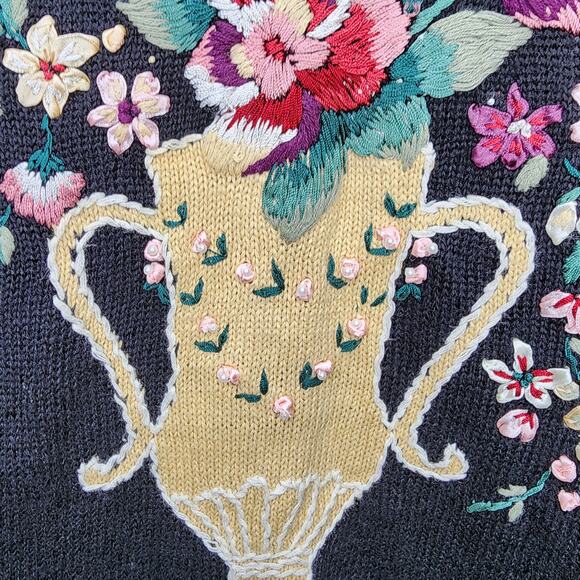 Vintage Capacity 90's Black V Neck Women's Embroidered Flowers Button Front Vest - Picture 14 of 15